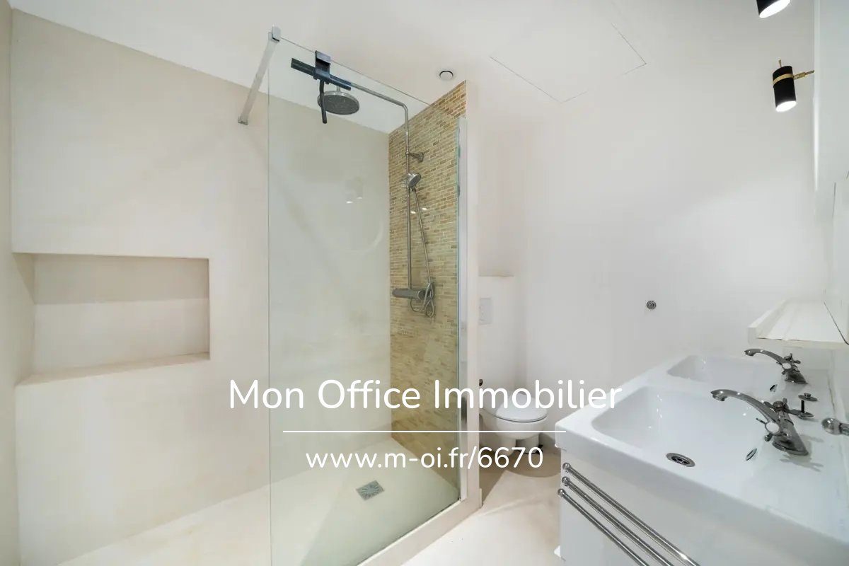 Maison contemporaine 210 m² avec piscine — 28