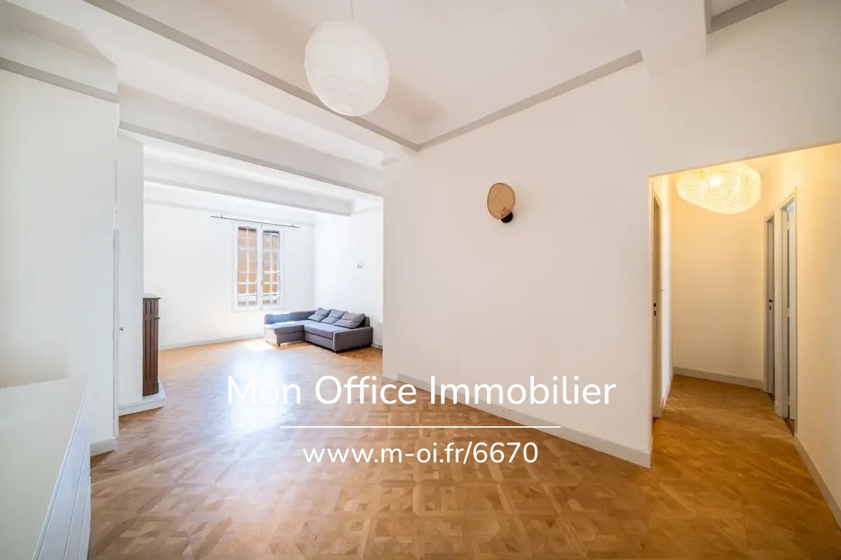 Maison contemporaine 210 m² avec piscine — 13