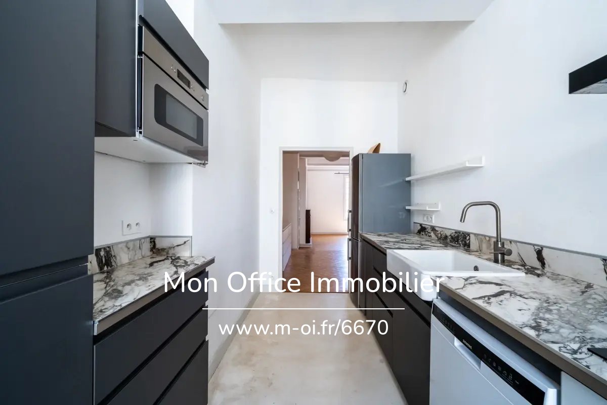 Maison contemporaine 210 m² avec piscine — 16