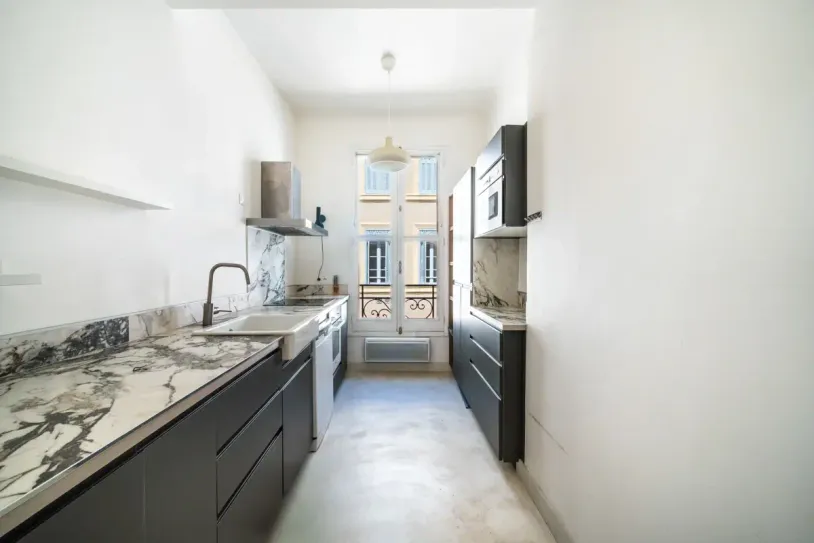 Maison contemporaine 210 m² avec piscine — 17