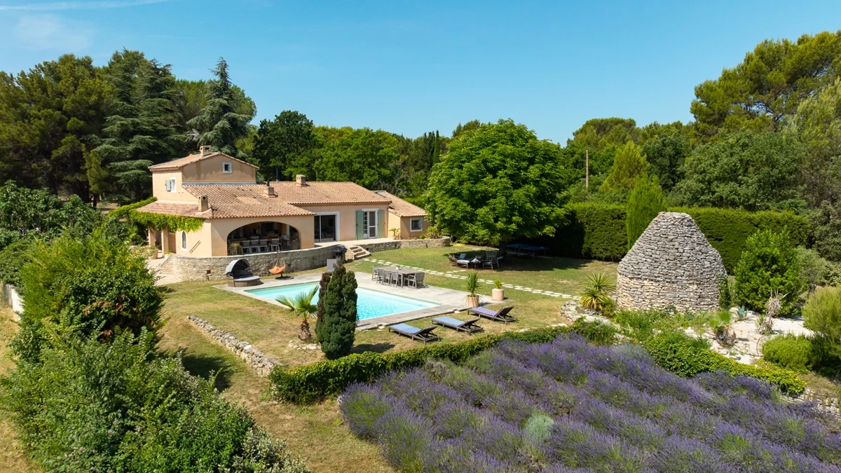 Photo 1 - Superbe propriété provençale rénovée avec vue panoramique sur la Sainte-Victoire