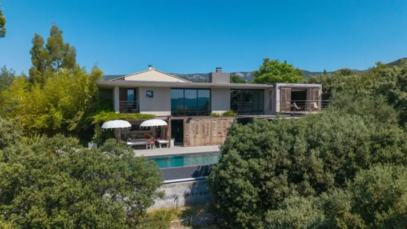 Maison avec dépendance - Parc arboré piscine garage - Proche Aix au PUY STE REPARADE — 2