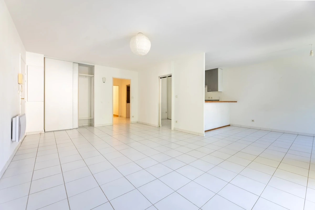 Photo 2 - Appartement - T3 - Ascenseur - Terrasse - Garage - Centre ville historique 