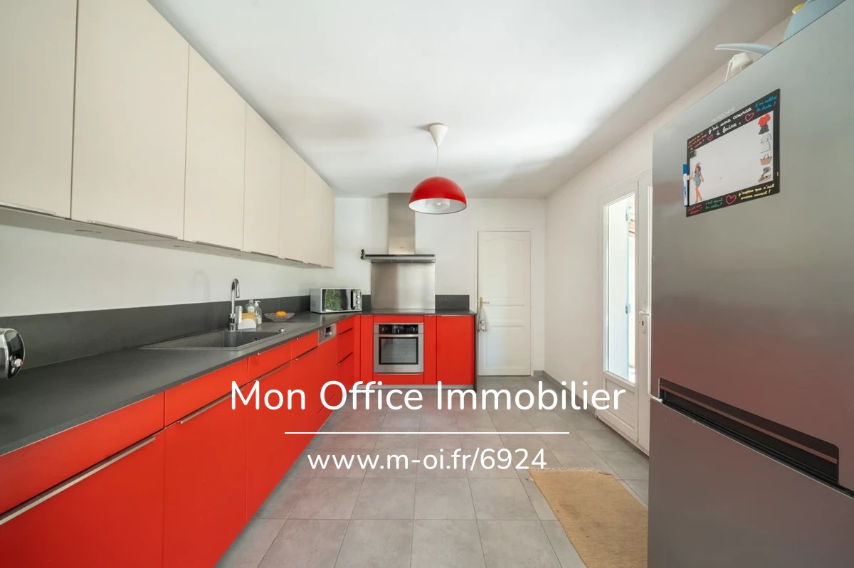 Maison 4 pièces + studio + garage — 25