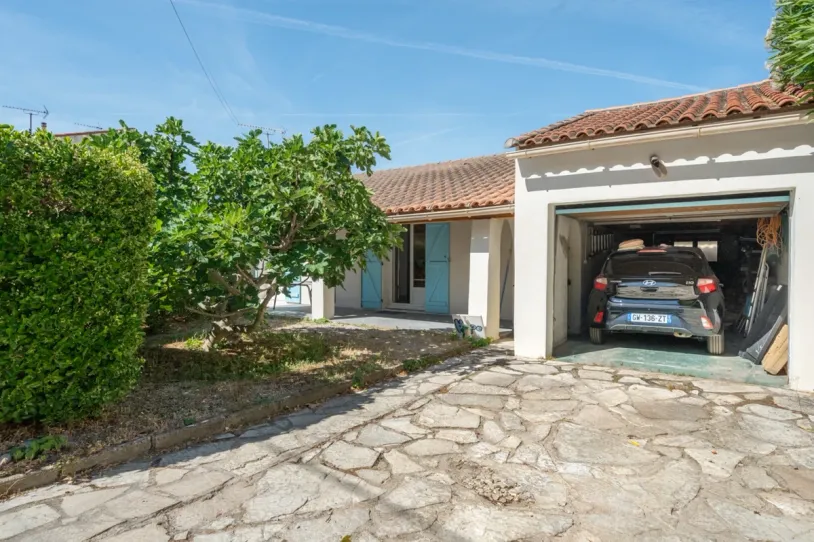 Maison 4 pièces + studio + garage — 5