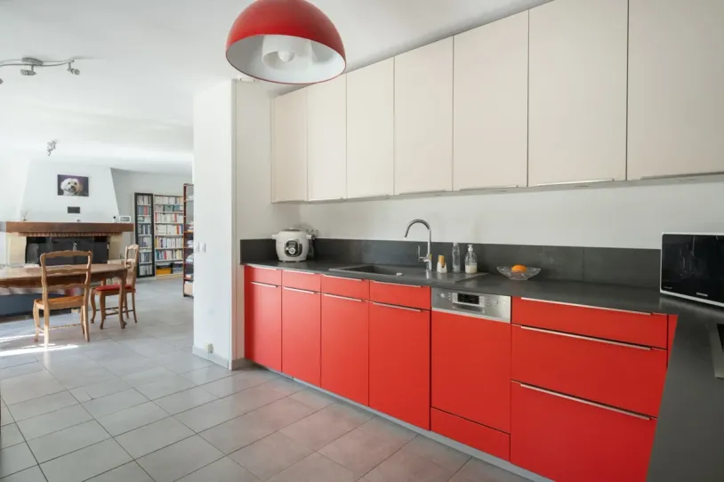 Maison 4 pièces + studio + garage — 26