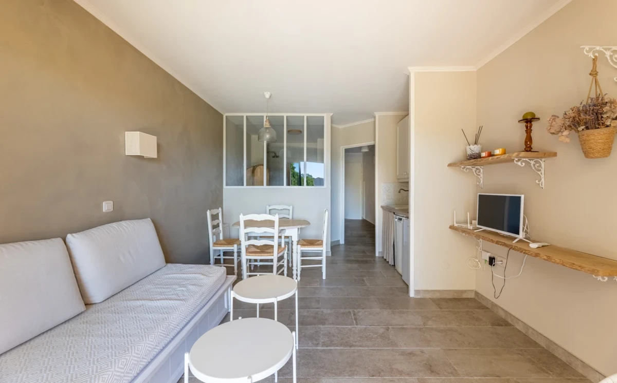 Photo 2 - Superbe appartement au golf de Pont Royal !