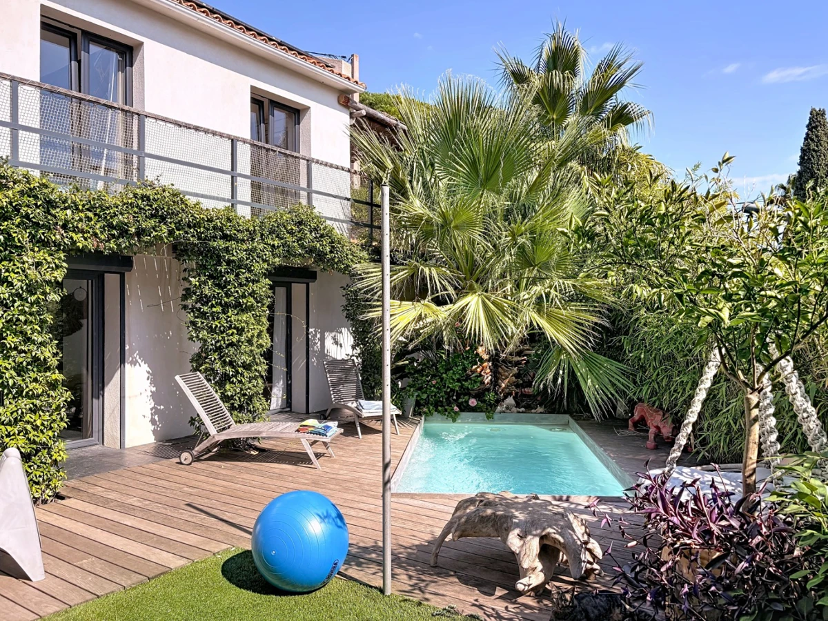Photo 2 - VILLA CLÉ EN MAIN T5 PROCHE CENTRE ET MER À CAVALAIRE SUR MER