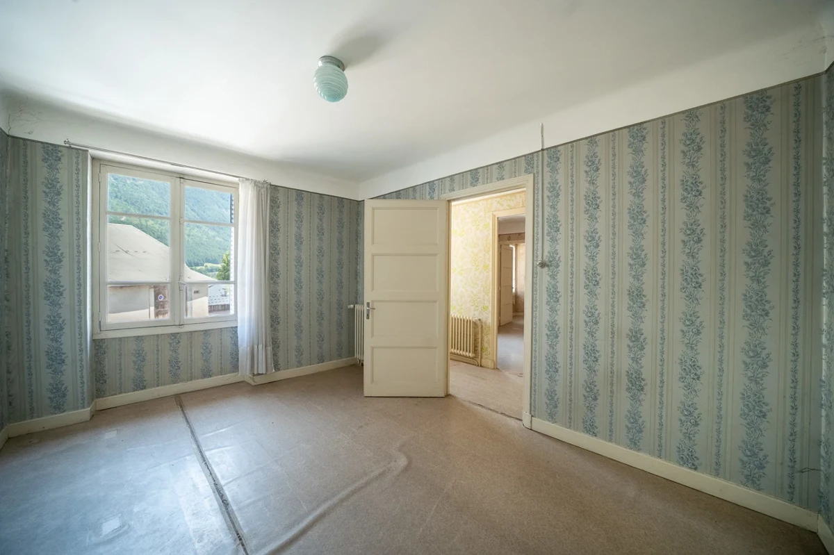 Photo 5 - Maison 220 m² à rénover - centre village.