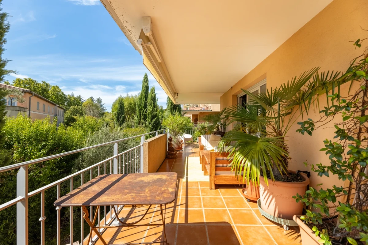 Photo 2 - Appartement 3 pièces de 95m² avec terrasse - Piscine - Double box -13540 Aix-en-Provence