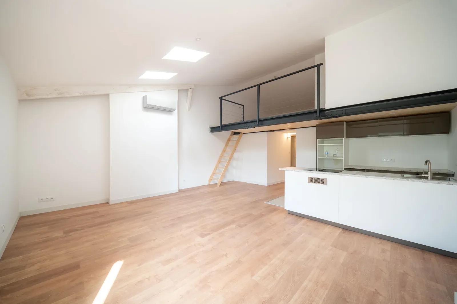 Photo 3 - Appartement 3 pièces avec mezzanine dernier étage