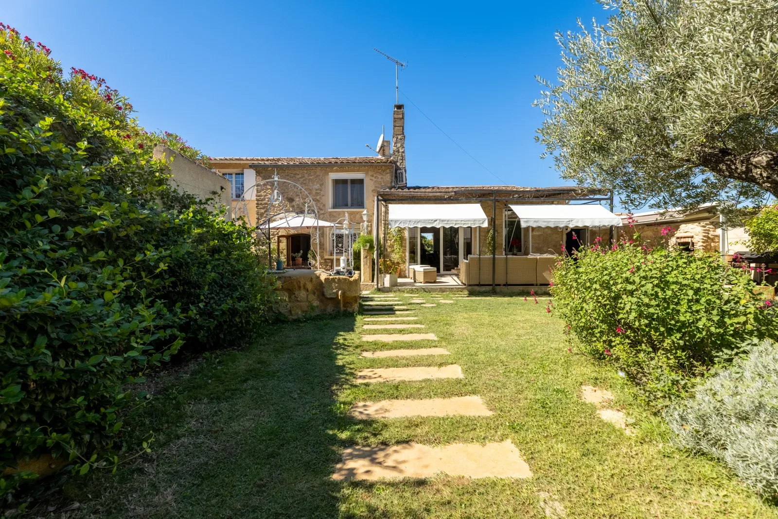 Photo 14 - Une adresse de charme au cœur de la Provence
