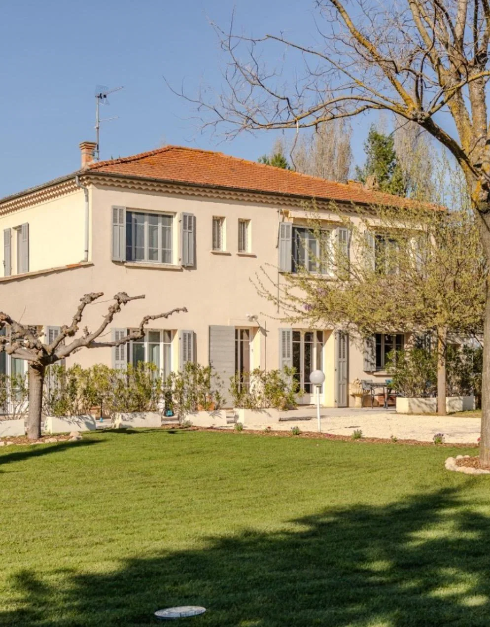 Photo 3 - Maison 8 pièces - 7 chambres dont 3 suites - 280m2 sur 3500m2 - 8min du centre ville d'Aix en Pce