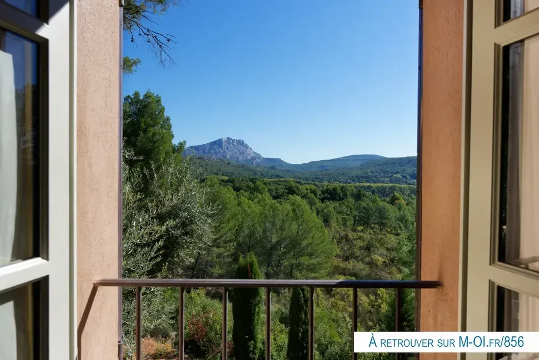 Photo 4 - VENDUE !  - Le Tholonet - Vente Bastide rénovée - 6 pièces - 200m2 - Piscine - Vue exceptionnelle