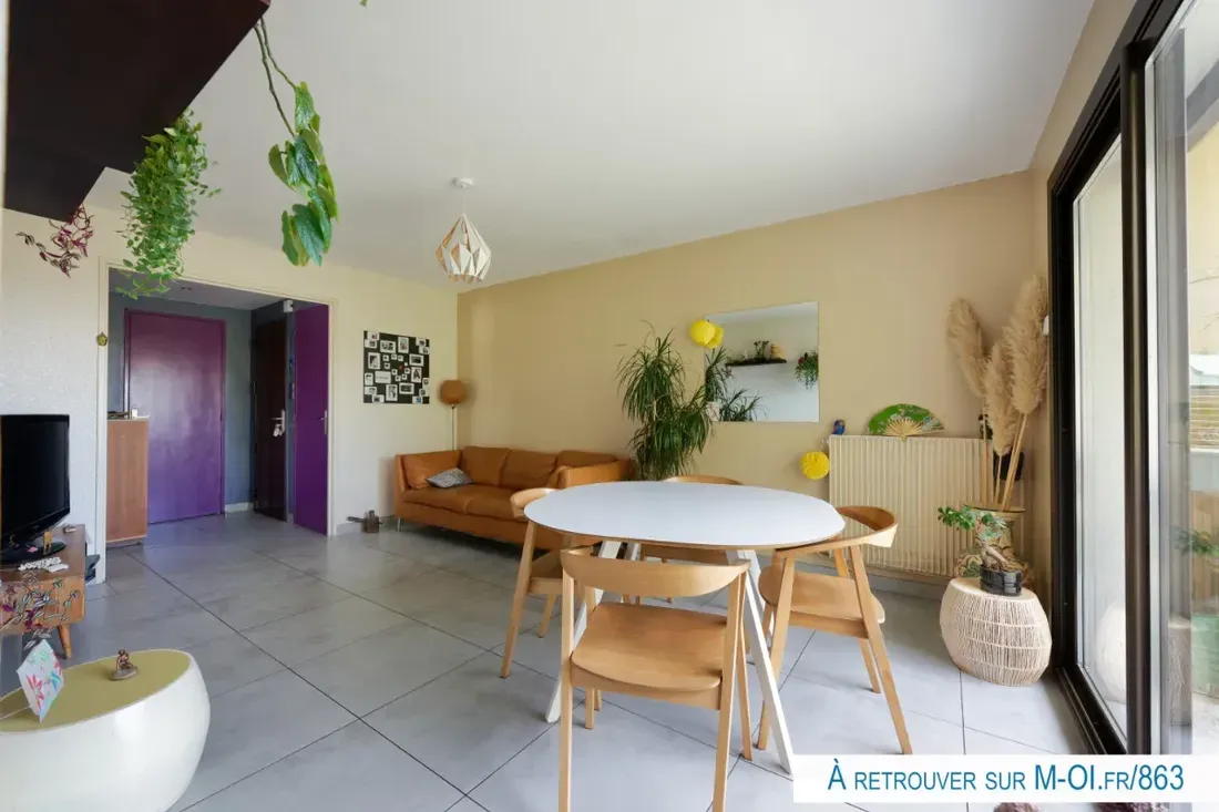 Photo 3 - VENDU - 13012 - Marseille - Appartement T3 contemporain de 60m2 - Dernier étage - Balcons - Cave - Parking