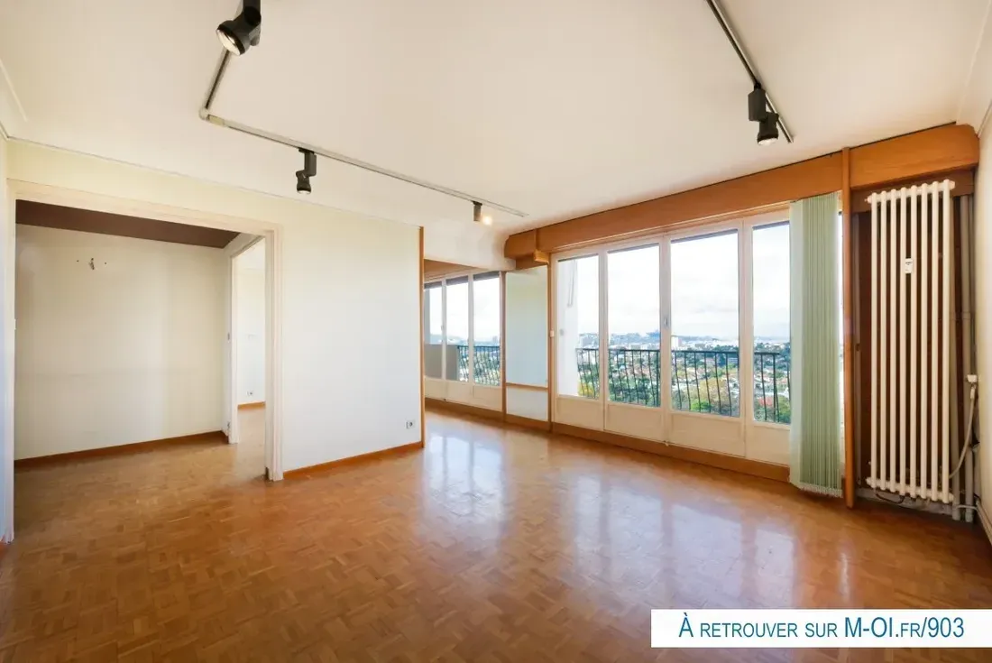 Photo 2 - VENDU - 13012 - Marseille - Vente Appartement T5 de 90M2 - Résidence Constellation - Balcons - Garage