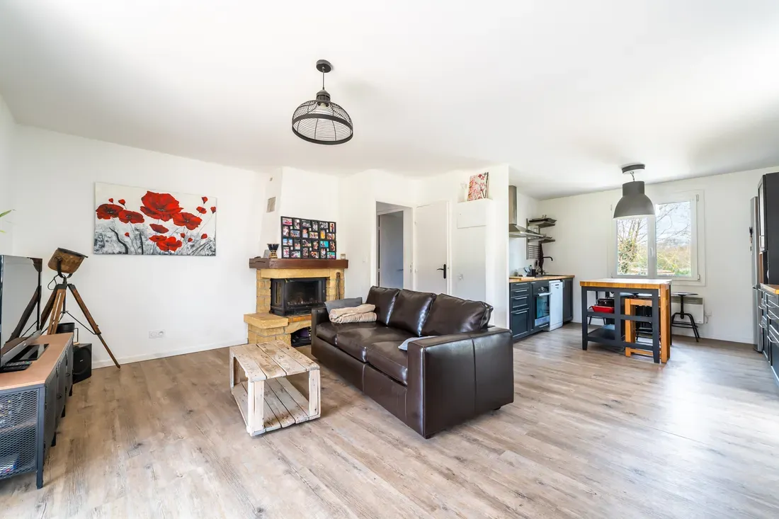 Photo 2 - Maison 4 pièces à Mazaugues (83136)