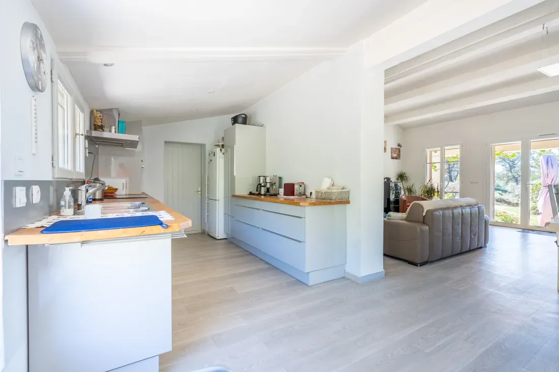 Photo 5 - Maison de plain-pied à Varages (83670): VENDUE / 2 suites +  cabanon/studio - oliveraie- calme absolu- vue dominante et dégagée 