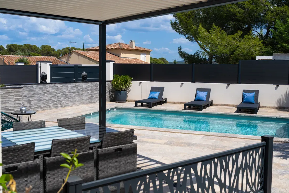 Photo 3 - Villa 2020 à Calas(13480)EXCLU:  115m2 - 3 chambres+ bureau- piscine sel - buanderie- carport