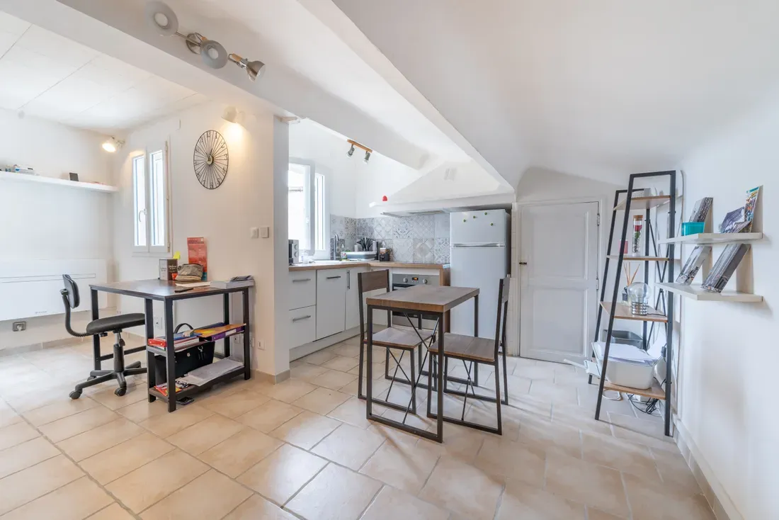 Photo 2 - Appartement 1 pièce à Marseille 5e Arrondissement 
