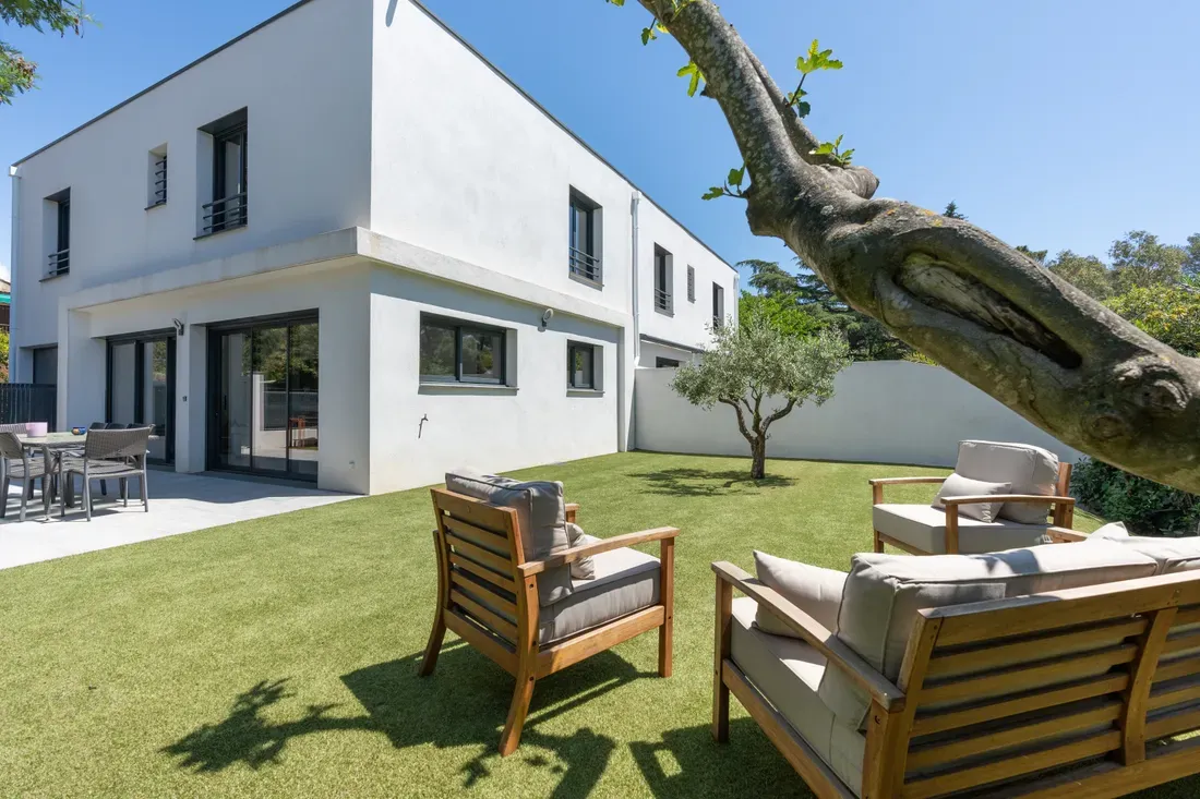 Photo 1 - Maison neuve contemporaine à Saint-Raphaël (83700)