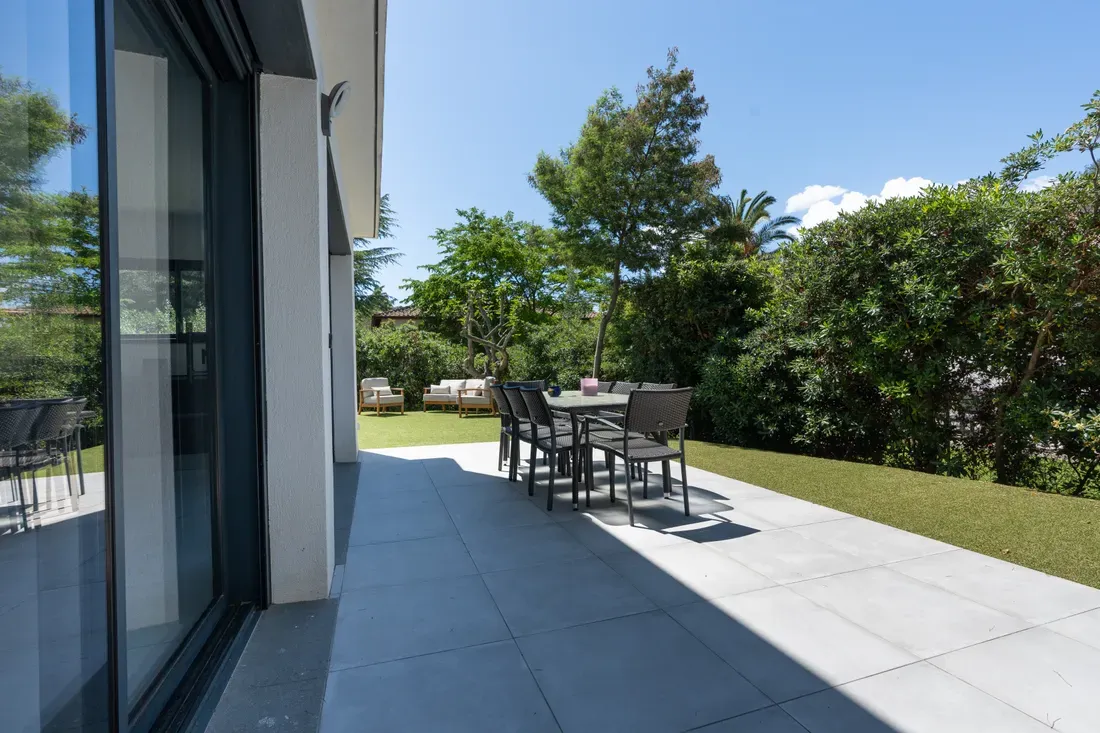 Photo 3 - Maison neuve contemporaine à Saint-Raphaël (83700)