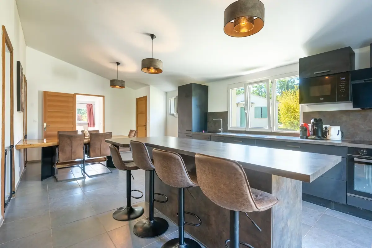 Photo 3 - Villa de plain-pied à Rians (83560): 4 chambres dont une suite parentale- piscine au sel- garage 42m2