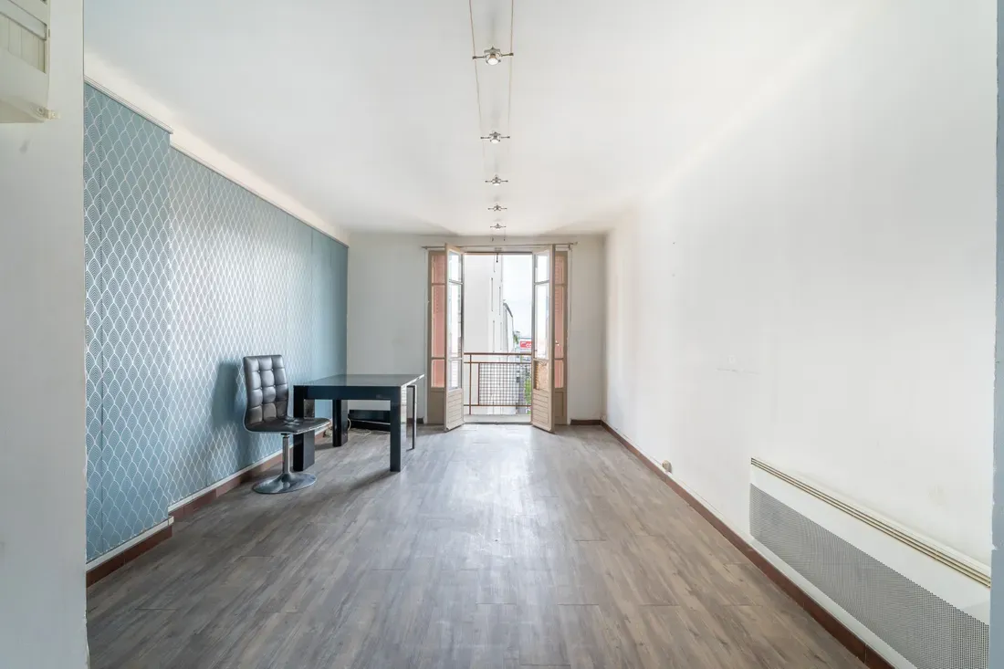Photo 3 - Appartement 3 pièces + 2 balcons + ascenseur à Marseille 3e Arrondissement
