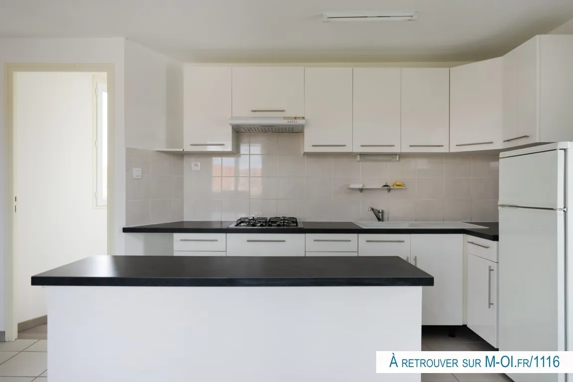 Photo 3 - --- SOUS COMPROMIS --- 13140 - Miramas - Centre ville - Maisonnette T2 de 40m2 - Cour - Garage