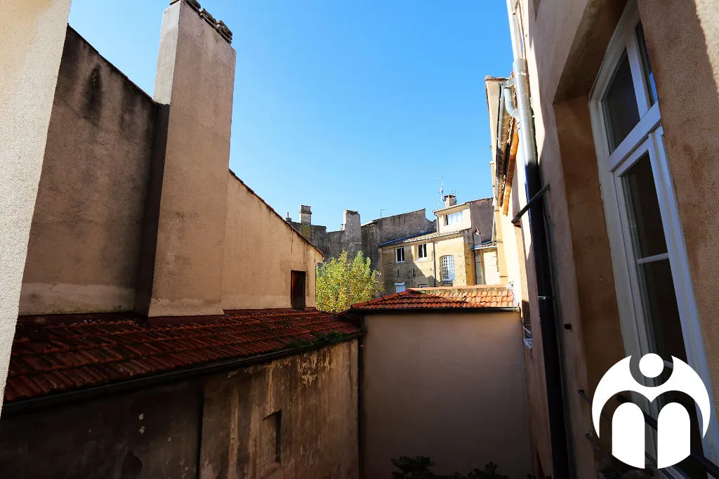 Photo 5 - Vendu - 13100 - Aix Centre Historique Appartement T3 75m2