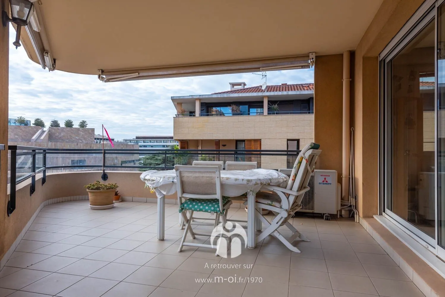Photo 3 - Aix-en-Provence(13100)-SOUS-COMPROMIS/ Allées Provençales Grand T3 (ancien T4)- Ascenseur- Terrasse- 2 box fermés