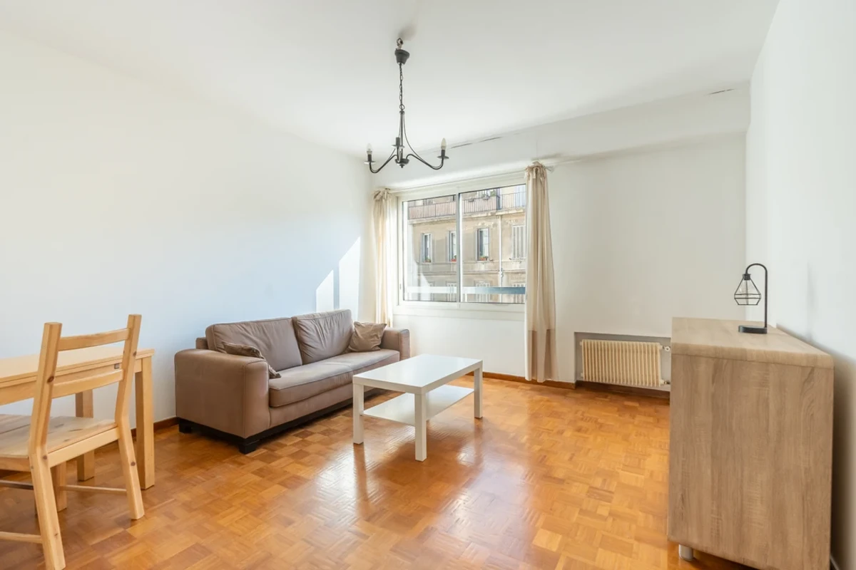 Photo 2 - Appartement T2 avec balcon dans le 1er arrondissement de Marseille
