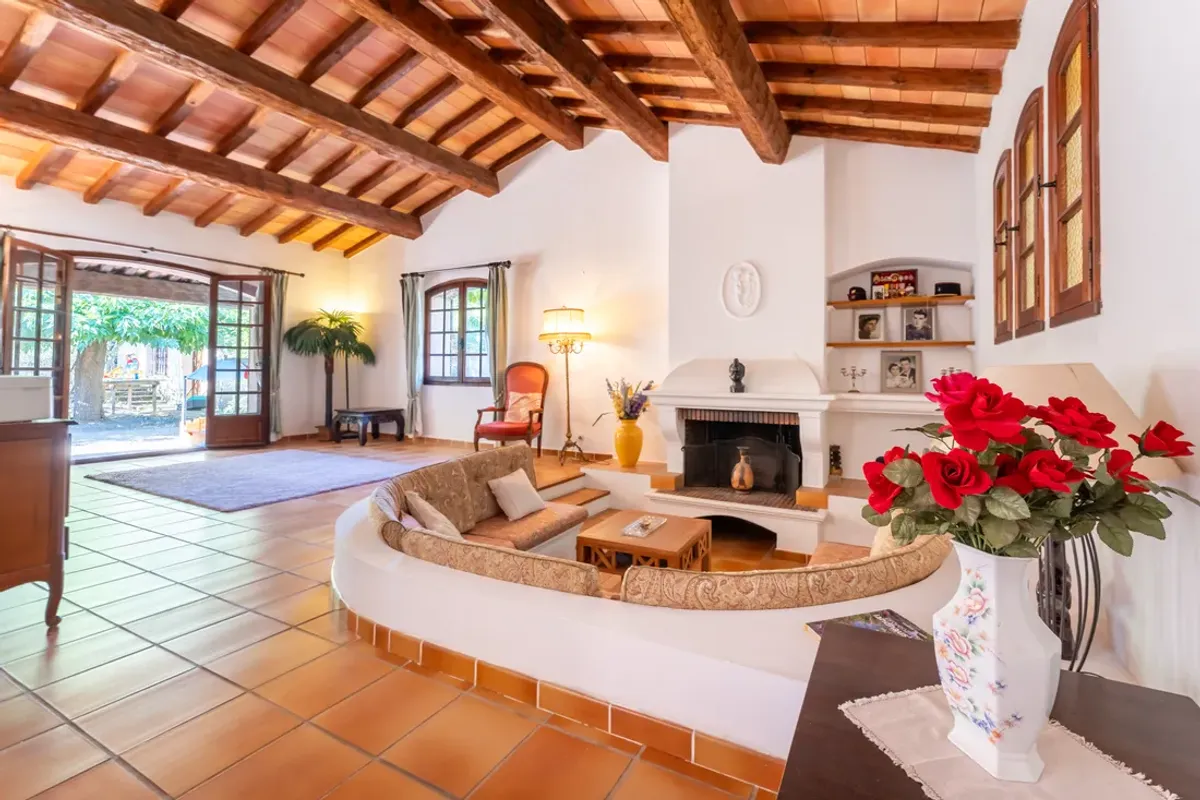 Photo 1 - EXCLUSVITE! Fort Potentiel pour cette maison familiale