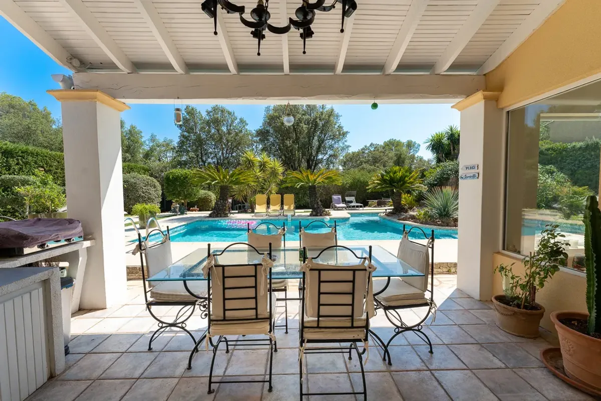 Photo 2 - SOUS COMPROMIS! EXCLUSIVITE! Maison dans les golfs