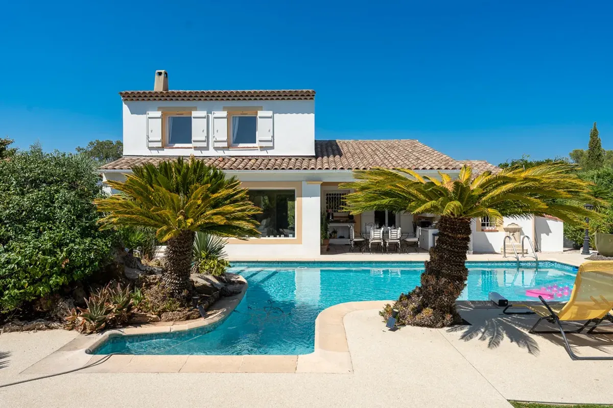 Photo 1 - SOUS COMPROMIS! EXCLUSIVITE! Maison dans les golfs