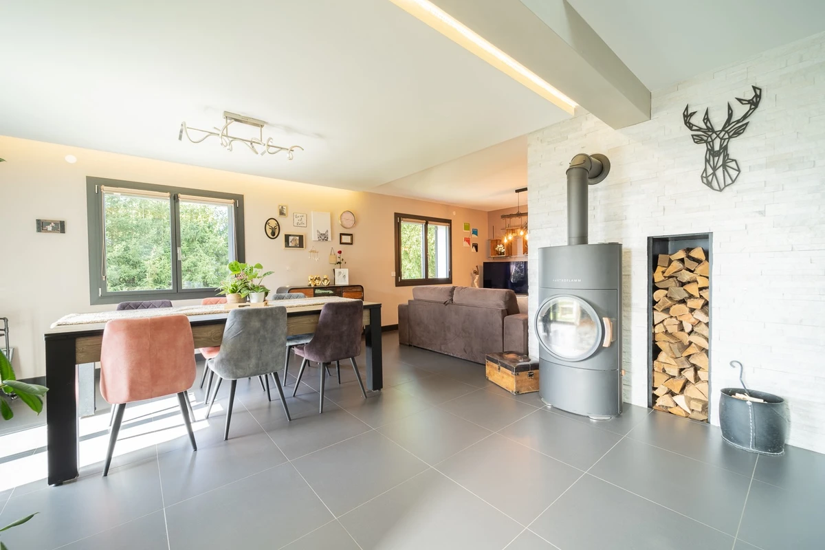 Photo 2 - Maison 5 pièces - Piscine - garage, cave et cellier - Vue dégagée - 74330 (La Balme-de-Sillingy)