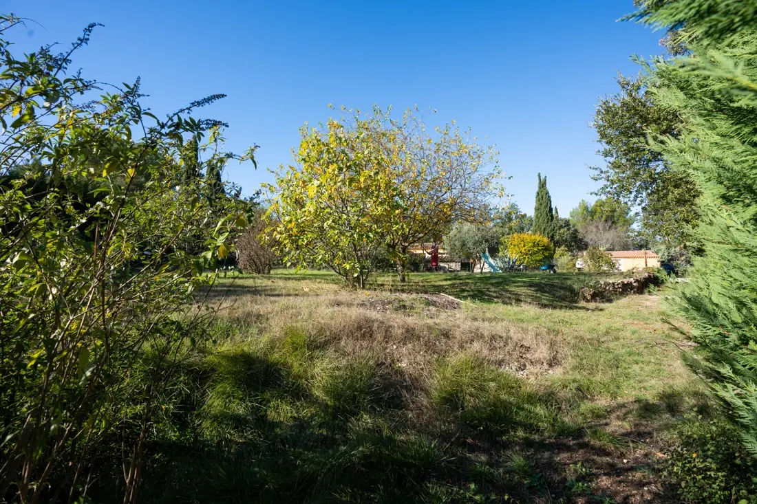 Photo 2 - SOUS COMPROMIS - Maison 7 pièces de 230m2 sur 3800m2 avec piscine au calme à 20min de la Gare TGV