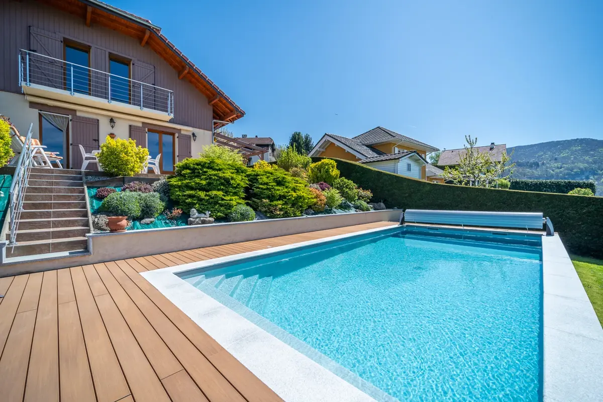 Photo 5 - Maison 6 pièce(s) avec vue panoramique, piscine, garage et cabanon de jardin à La Balme-de-Sillingy (74330)