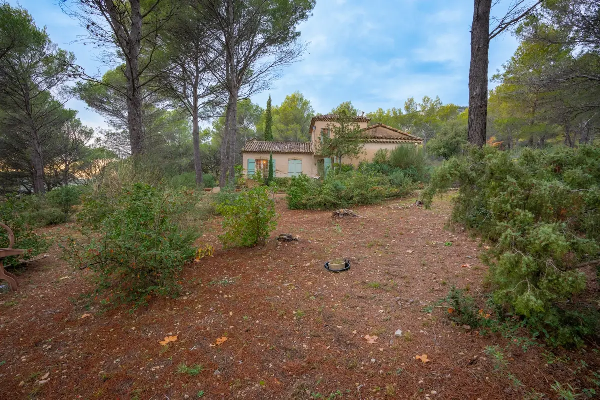 Photo 2 - Propriété à Mérindol.