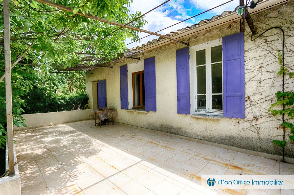 Photo 2 - VENDUE - Salon de Provence  (13300) - Quartier les Viougues - Maison de 140m2 T3/4 - Terrasses 60m2 - Parking