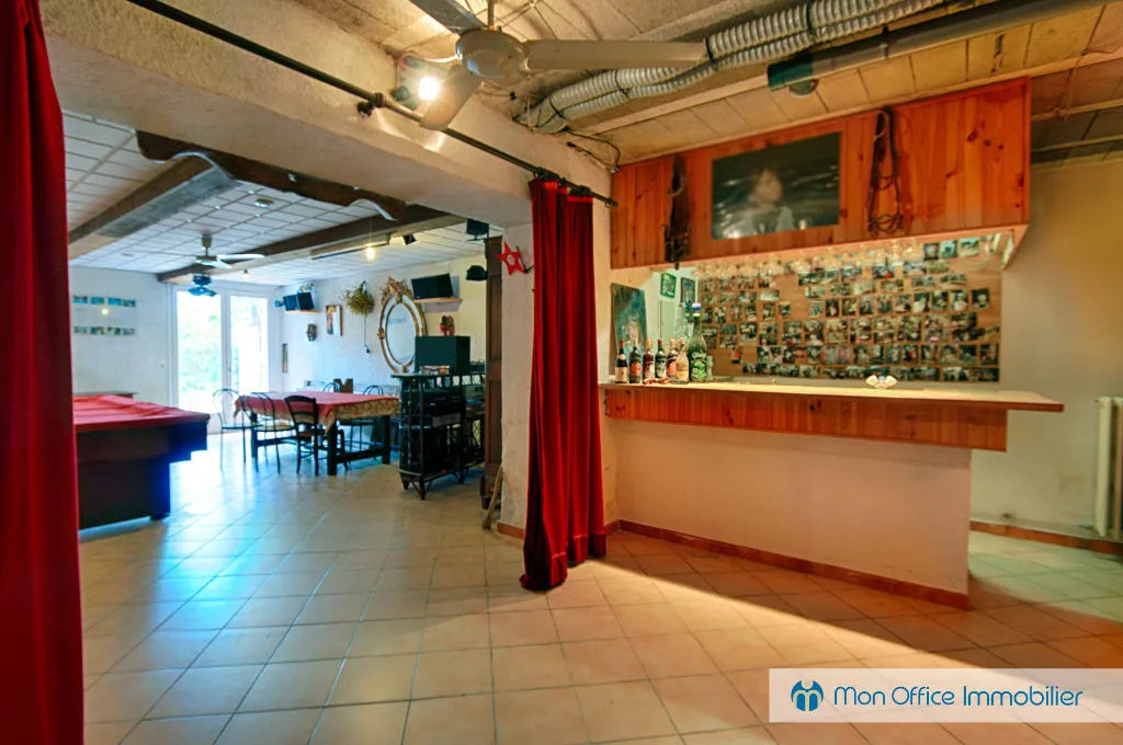 Photo 5 - VENDUE - Salon de Provence  (13300) - Quartier les Viougues - Maison de 140m2 T3/4 - Terrasses 60m2 - Parking