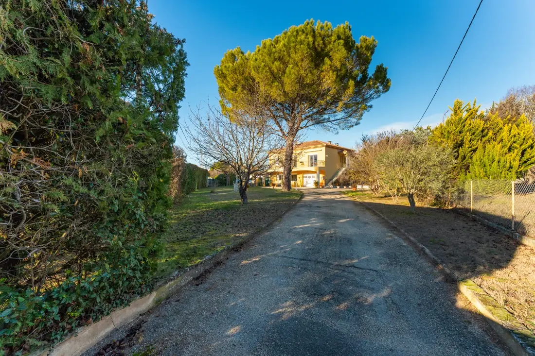 Photo 2 - Maison familiale avec dépendance et piscine