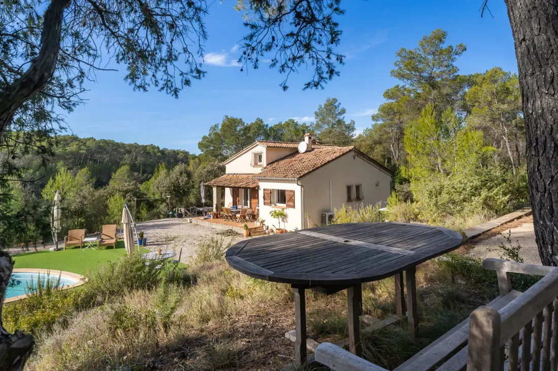 Photo 3 - Viager libre Mr 77 ANS Maison 4 pièces avec piscine sur une parcelle de 4 110m2