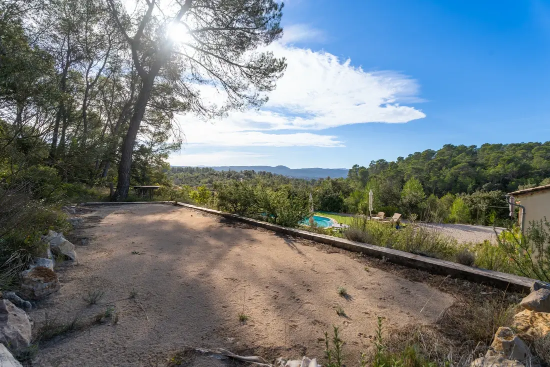 Photo 2 - Viager libre Mr 77 ANS Maison 4 pièces avec piscine sur une parcelle de 4 110m2