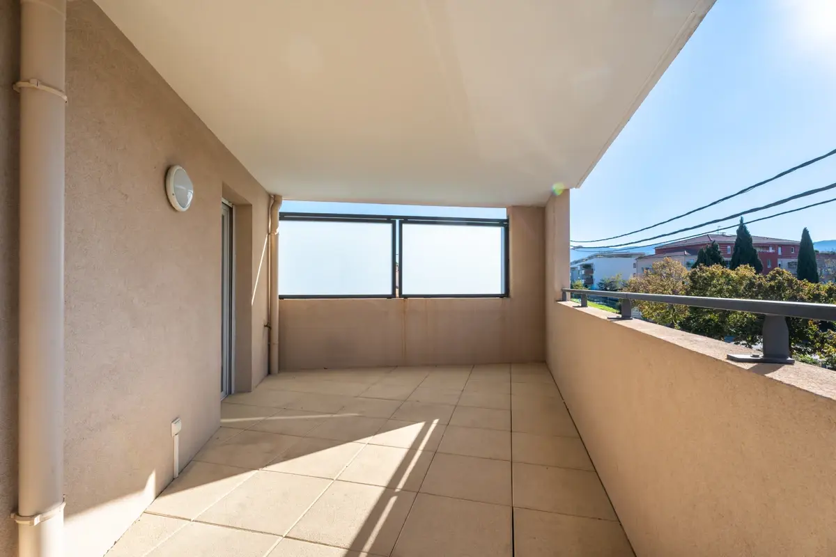 Photo 2 - Appartement T3 terrasse stationnements