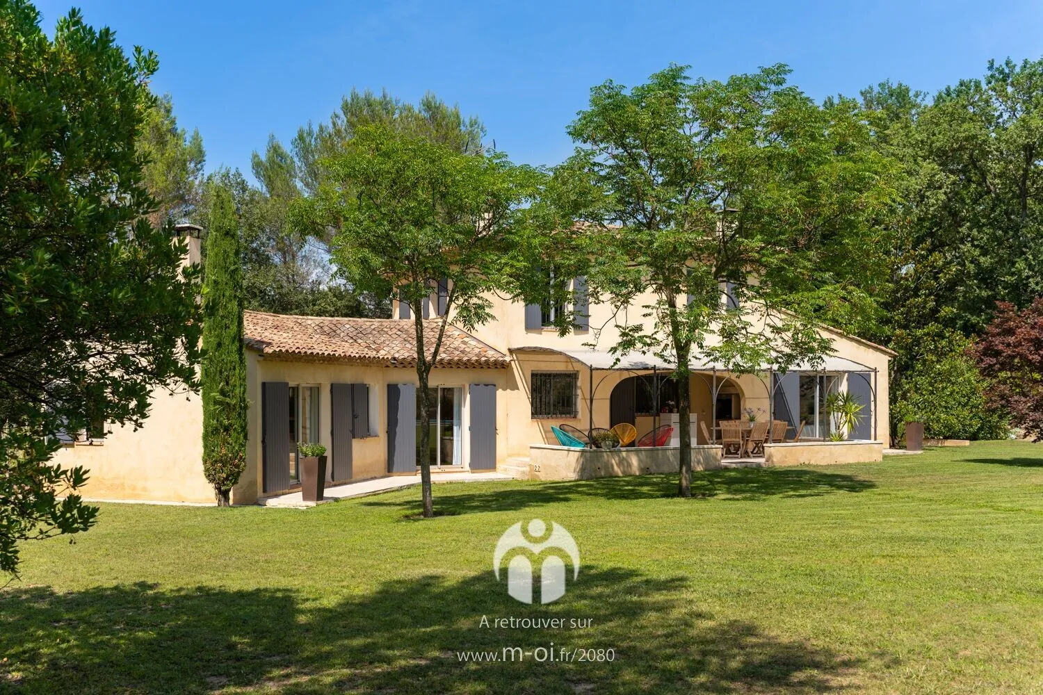 Photo 2 - Proche Aix en Provence, Villa de 256m² T7 -piscine-garage