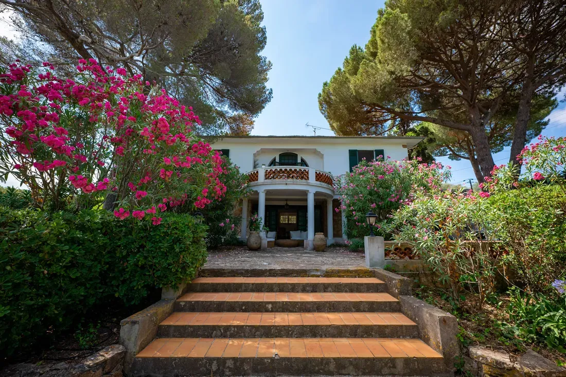 Photo 2 - SOUS COMPROMIS - Maison 5 pièces à Antibes (06160) - Vue Mer - Piscine  
