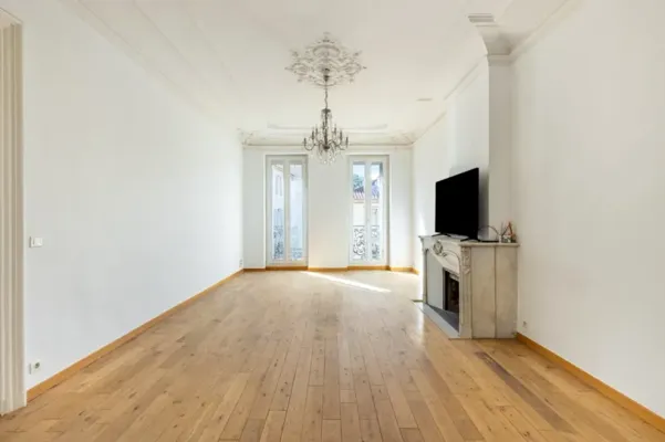 Local Professionnel - Marseille 6e Arrondissement - 5828-CLA