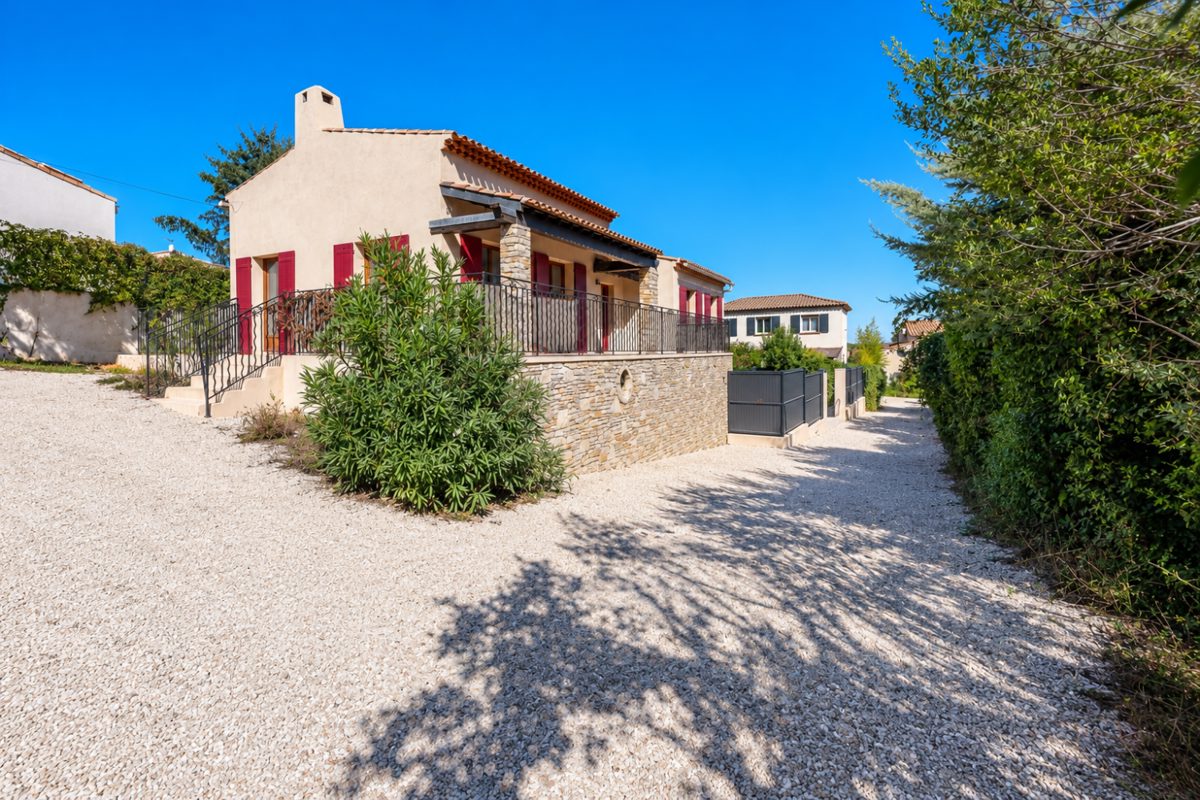 maison à Rognes