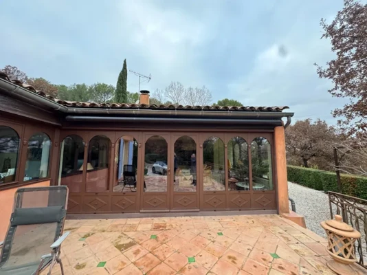 Maison 7 pièces avec piscine, dépendance et garage